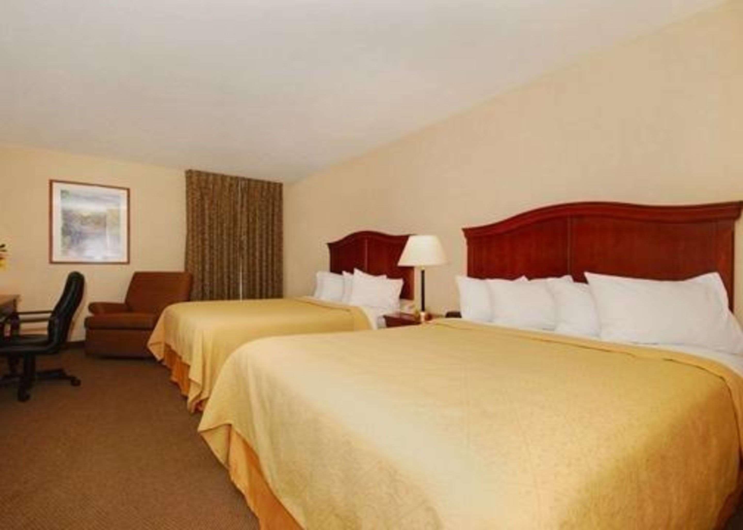 Quality Inn & Suites Danville Exterior foto